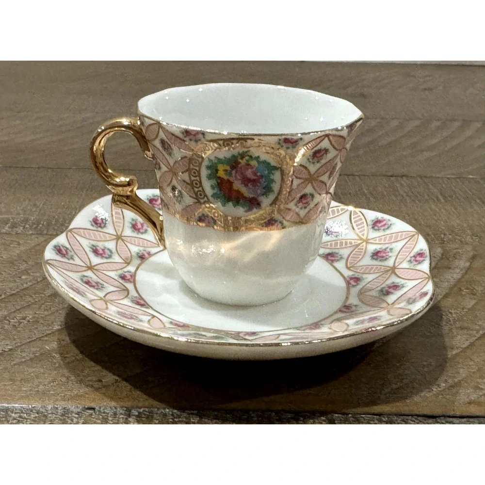 MINI cup miniature